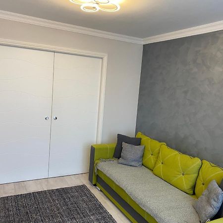 Gabi Apartament Suceava Exterior photo