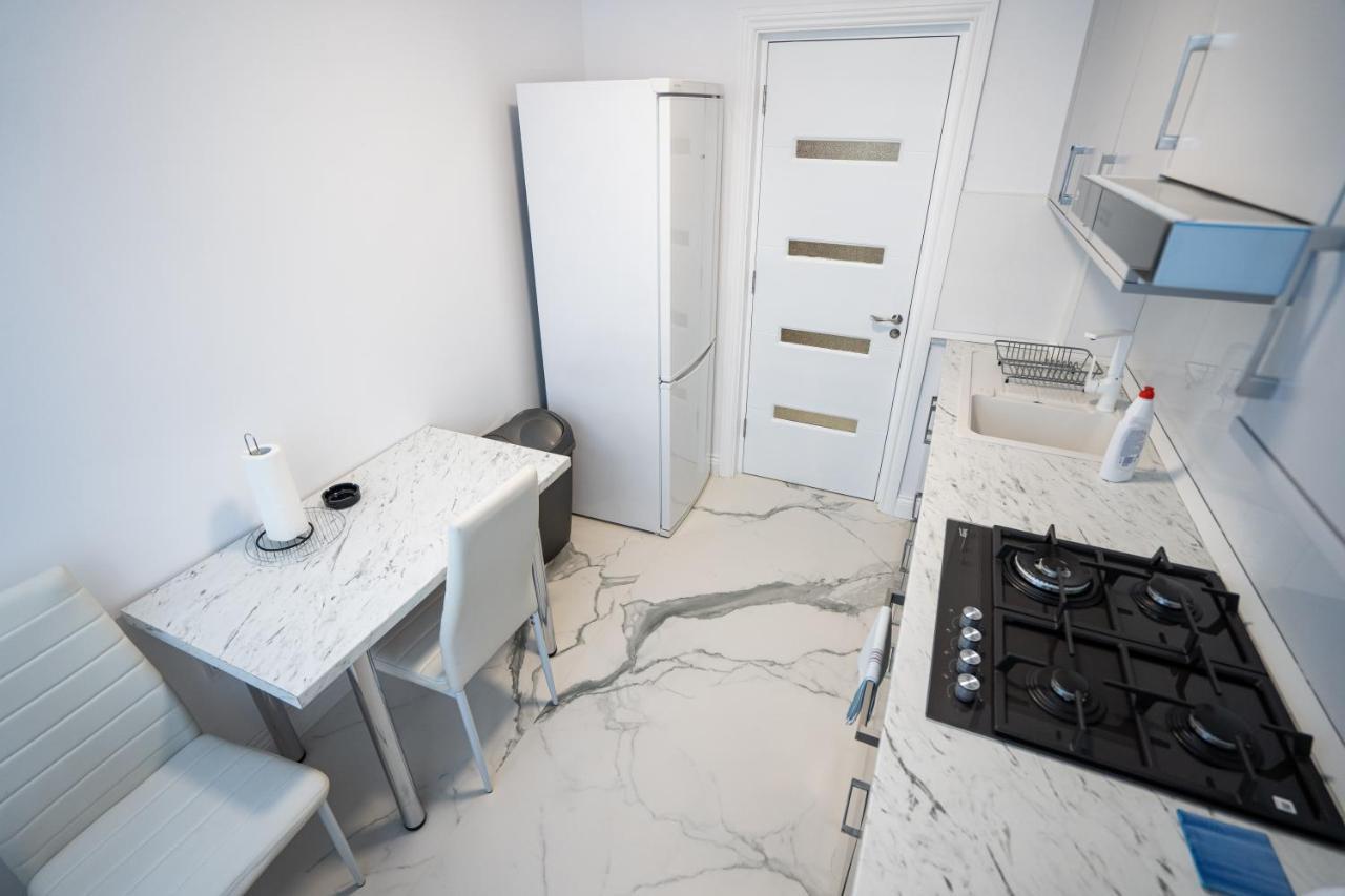 Gabi Apartament Suceava Exterior photo